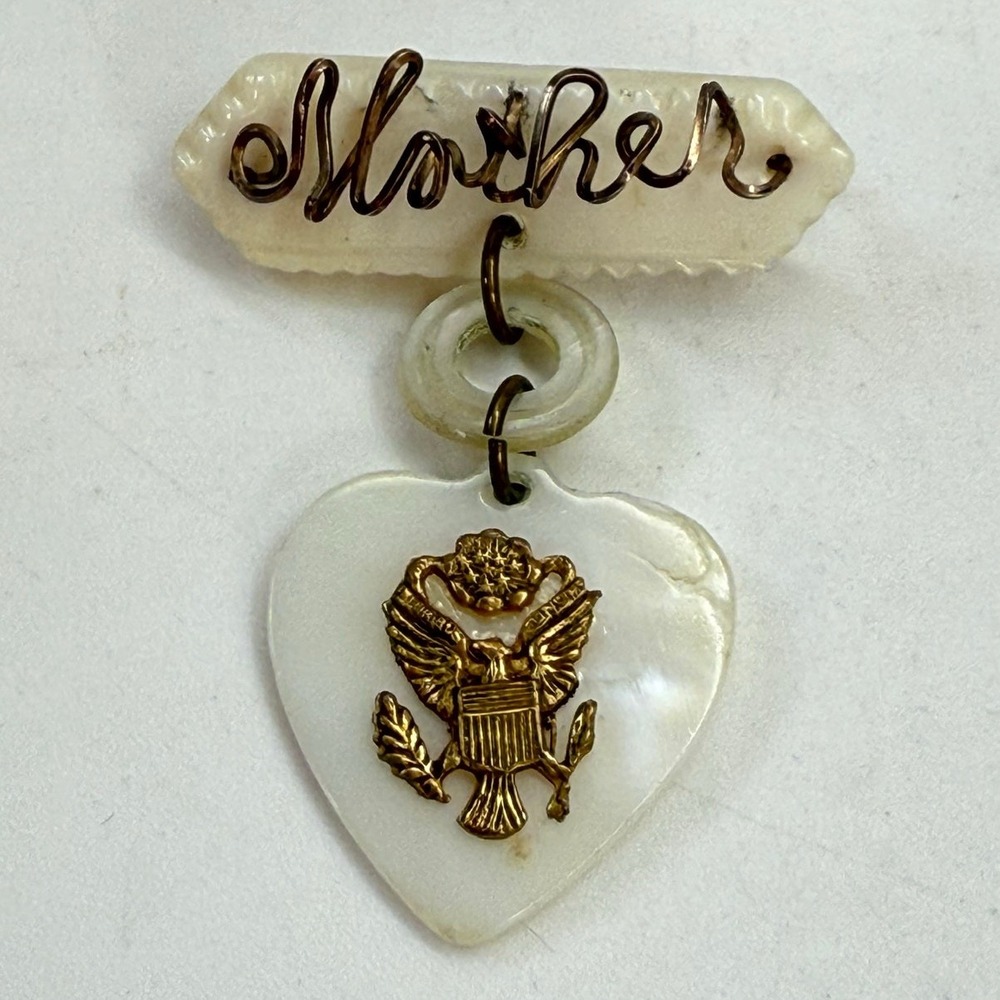 WWII Mother of Pearl Mother Wired Brooch Pin, Mother of Pearl Sweetheart WWII‎